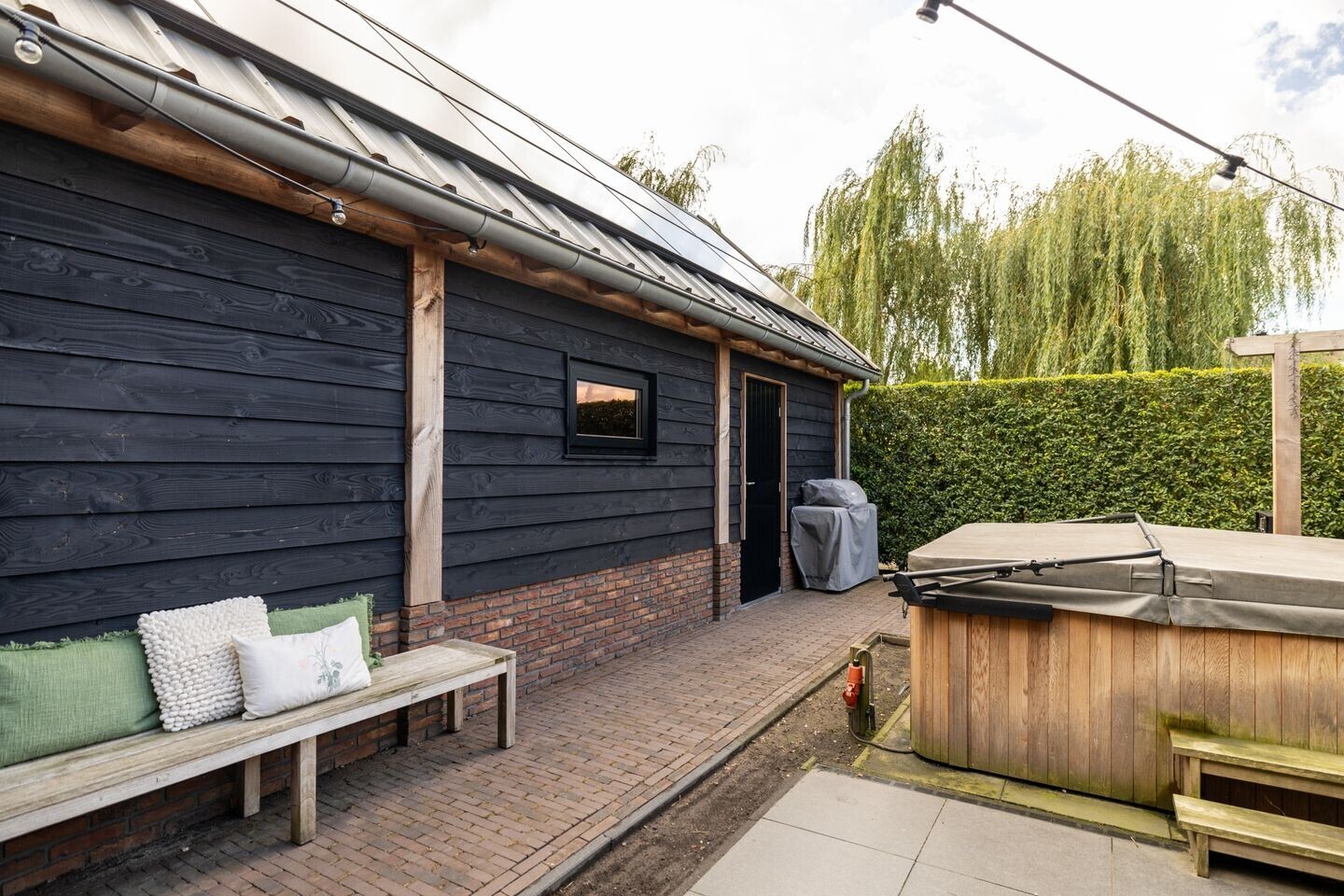 Hoekwoning te koop: Lageveld 4B, Ermelo