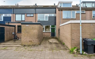 Zwaluwstraat 42