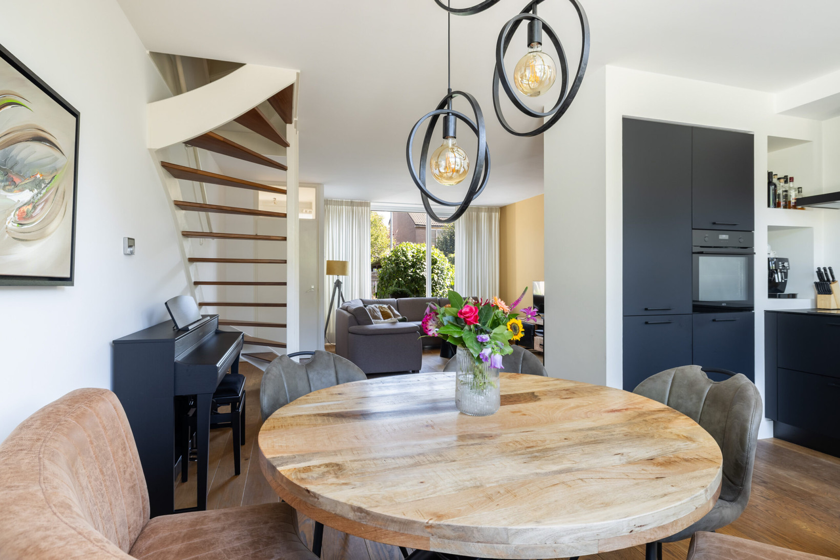 Hoekwoning te koop: Zwaluwstraat 210, Ermelo