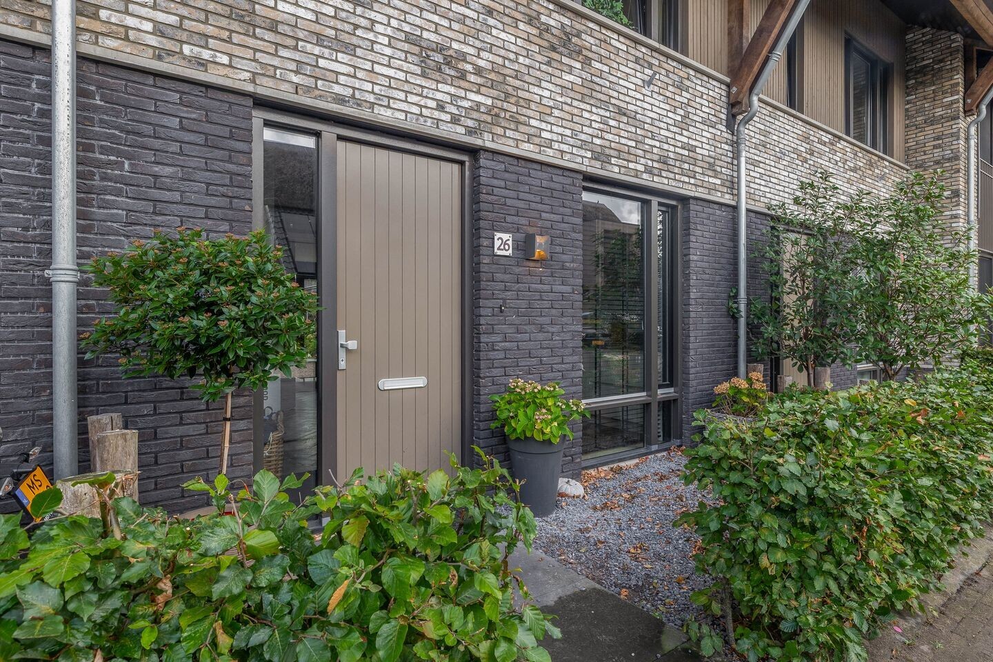 Tussenwoning te koop: Loohof 26, Ermelo