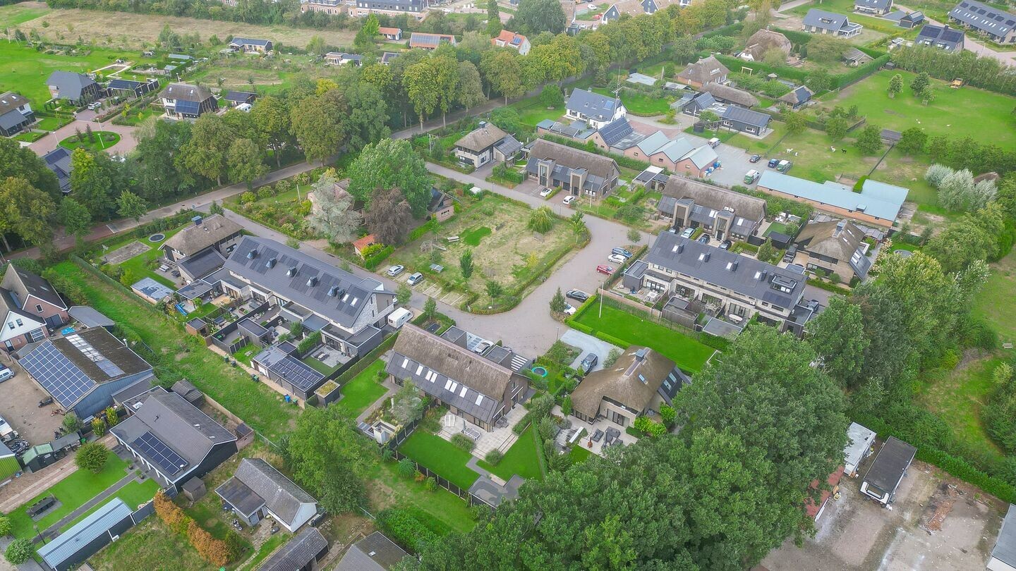 Tussenwoning te koop: Loohof 26, Ermelo