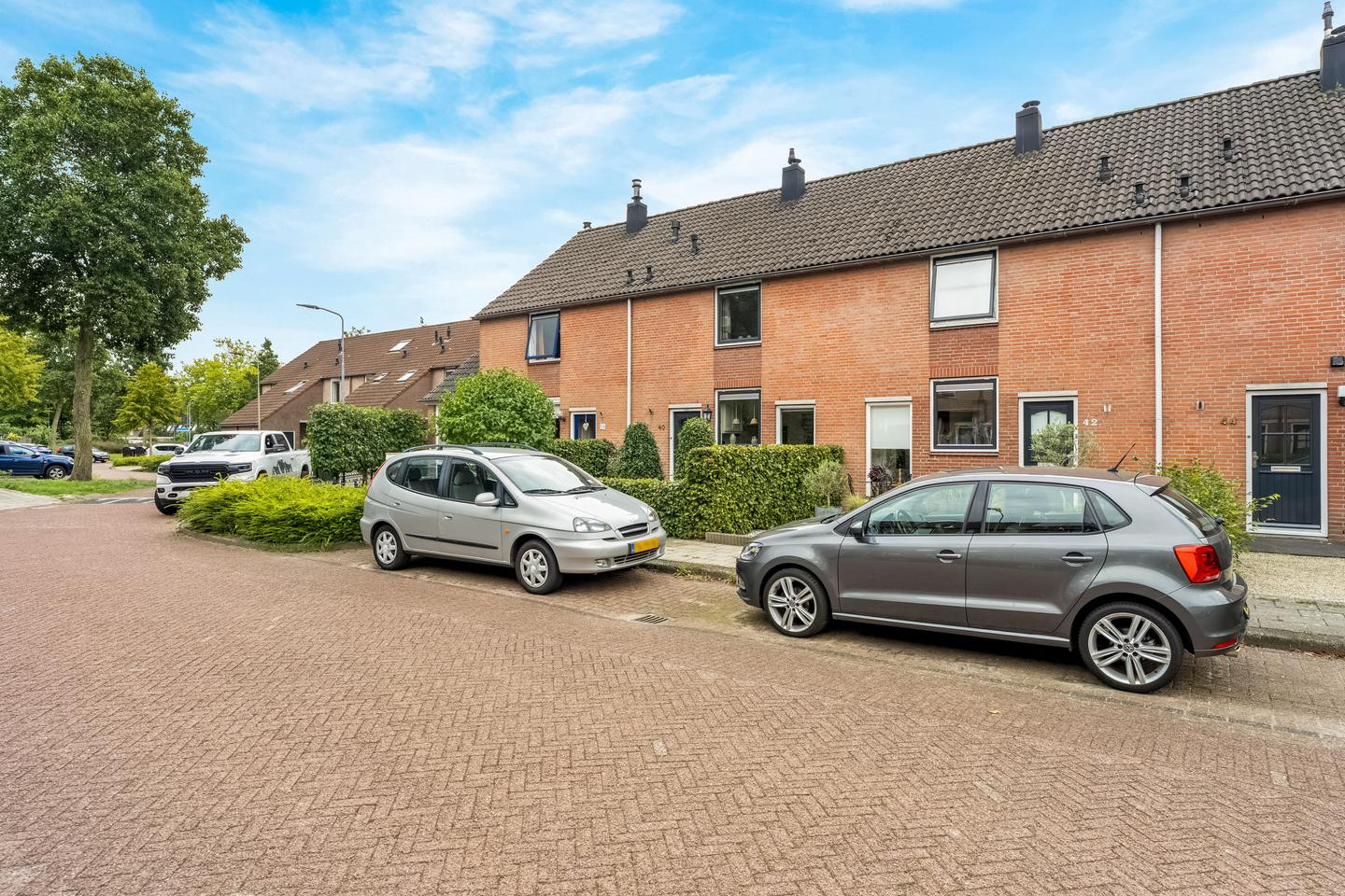 Tussenwoning te koop: Kardinaal Alfrinklaan 40, Nijkerk