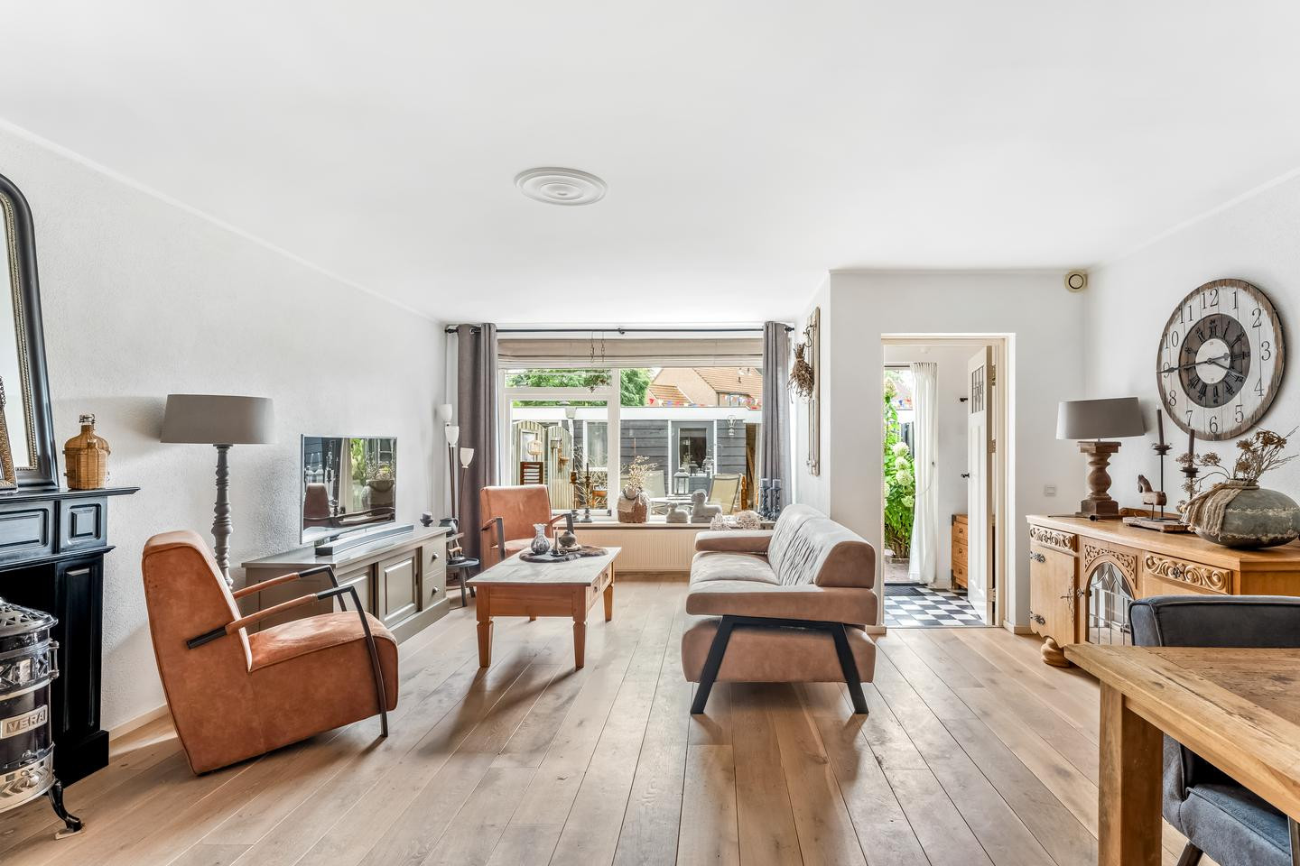 Tussenwoning te koop: Kardinaal Alfrinklaan 40, Nijkerk