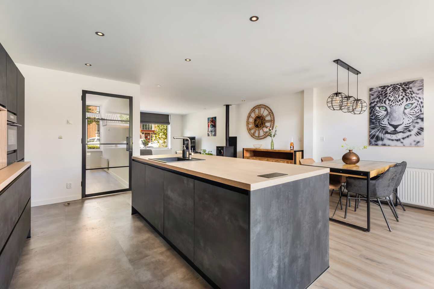 Tussenwoning te koop: De Ruyterstraat 36, Nijkerk