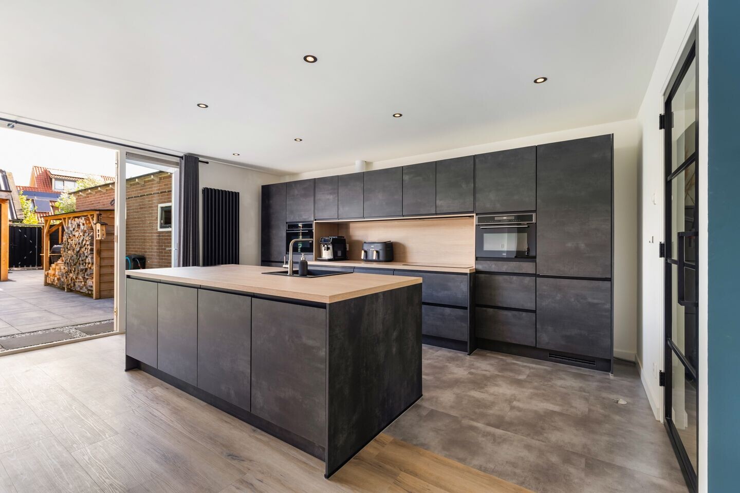 Tussenwoning te koop: De Ruyterstraat 36, Nijkerk