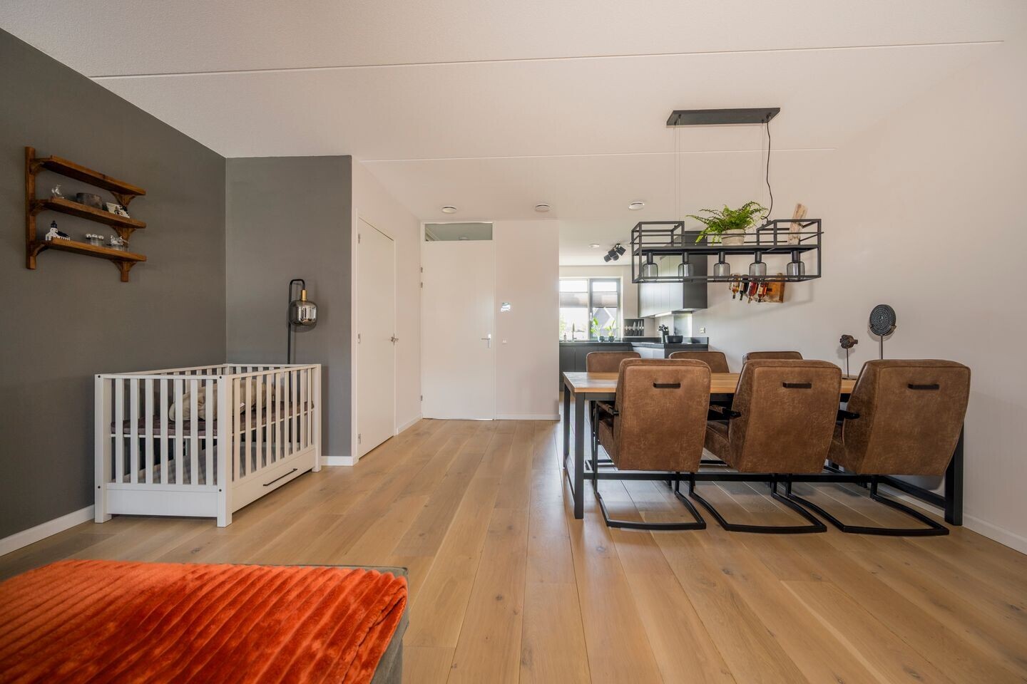 Tussenwoning te koop: De Hofstee 9, Nijkerk