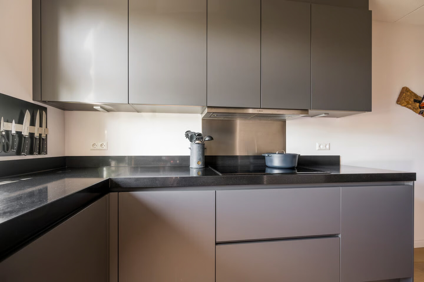 Tussenwoning te koop: De Hofstee 9, Nijkerk