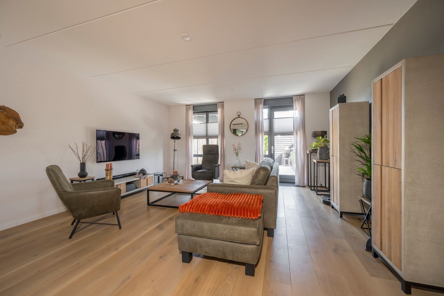 Tussenwoning te koop: De Hofstee 9, Nijkerk