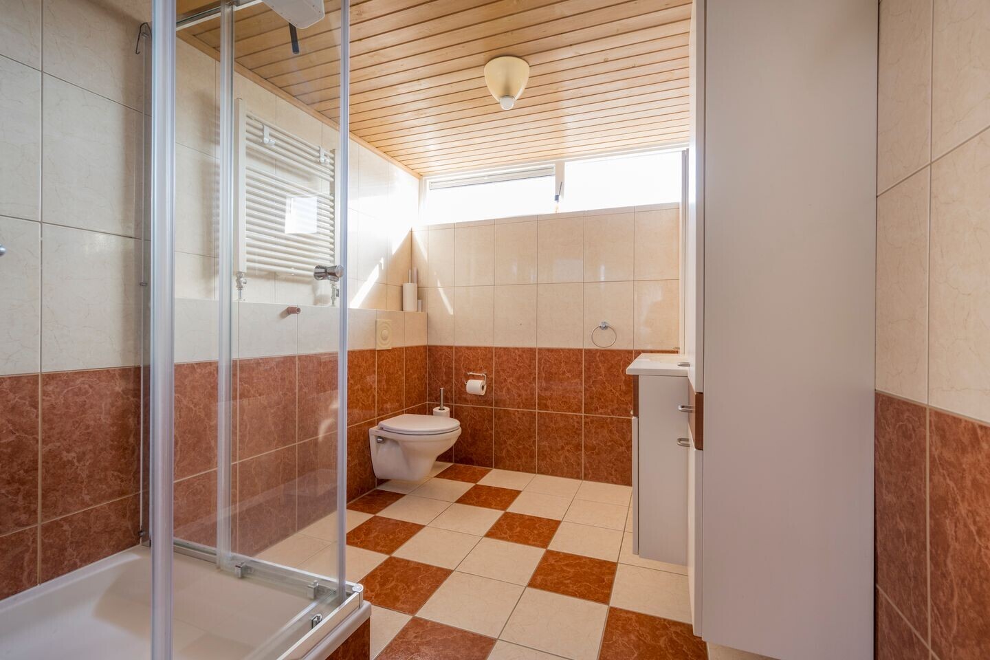 Tussenwoning te koop: Wittenburg 141, Nijkerk