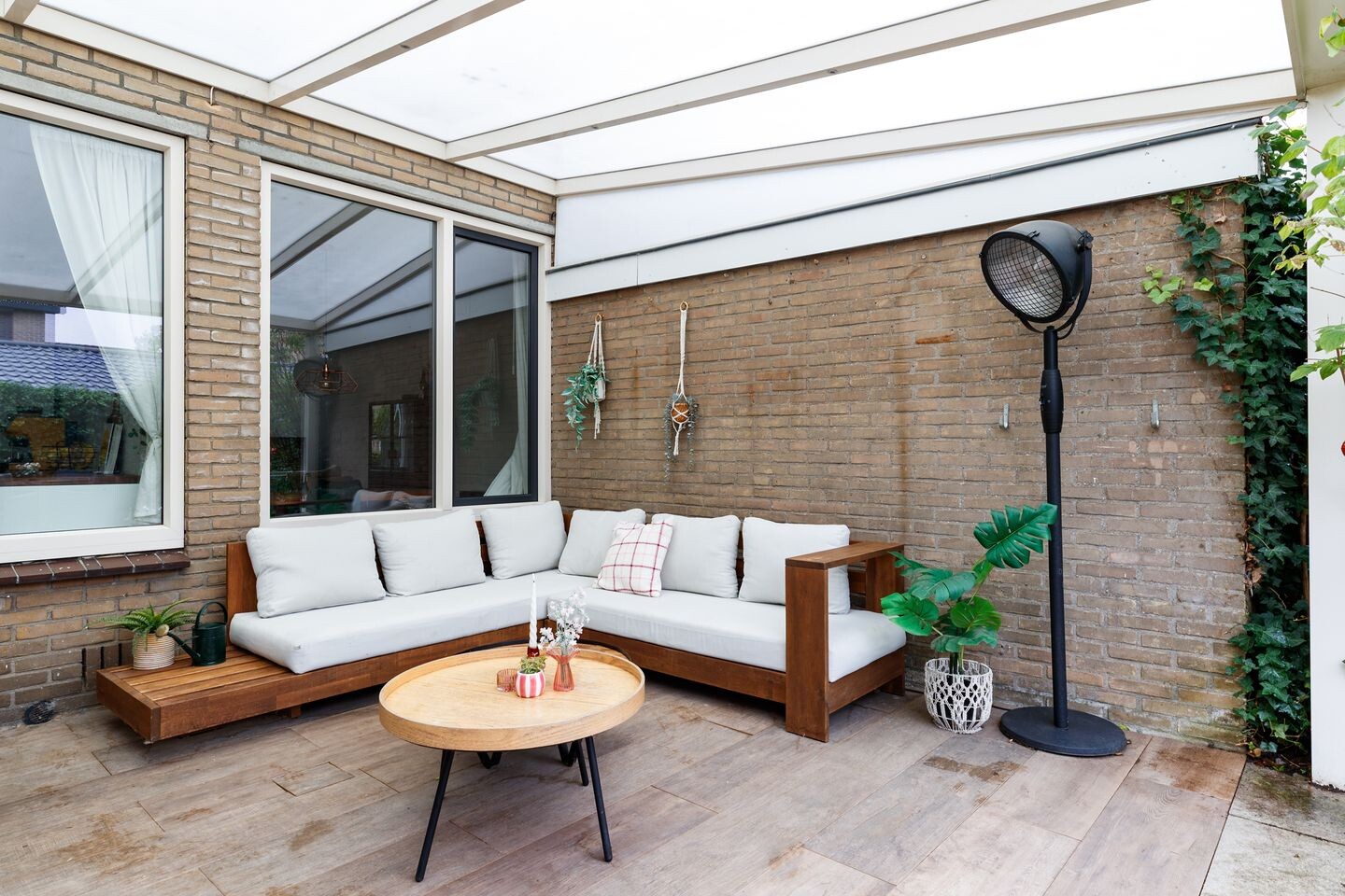 Tussenwoning te koop: Beukenlaan 13, Nijkerk