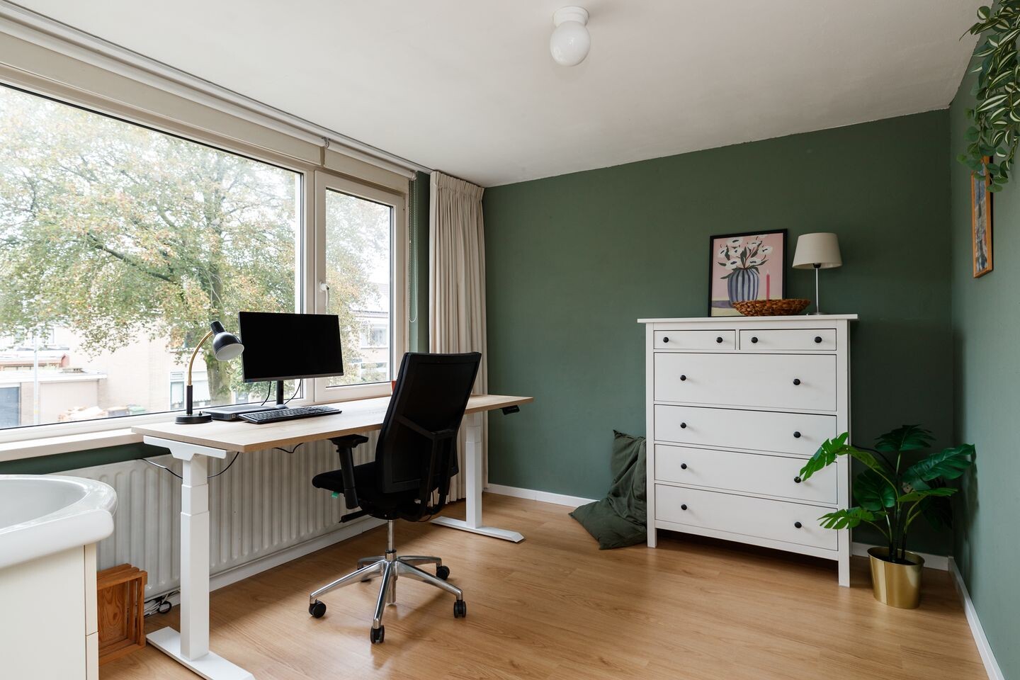 Tussenwoning te koop: Beukenlaan 13, Nijkerk
