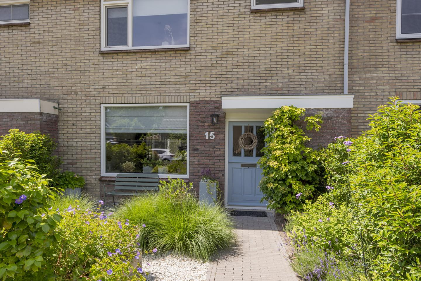 Tussenwoning te koop: Bremlaan 15, Nijkerk