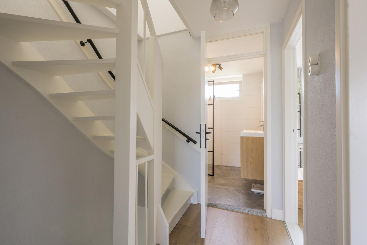 Tussenwoning te koop: Bremlaan 15, Nijkerk