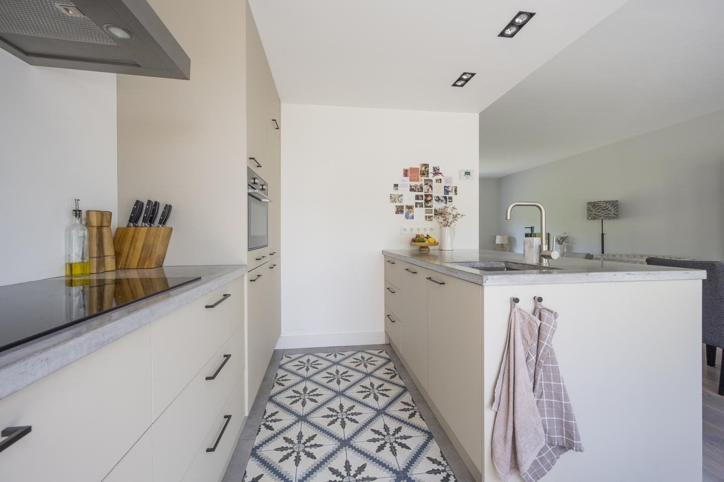 Tussenwoning te koop: Bremlaan 15, Nijkerk