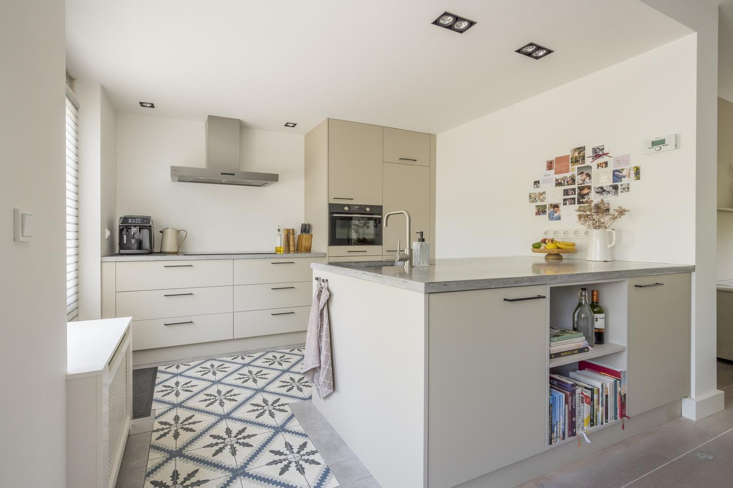 Tussenwoning te koop: Bremlaan 15, Nijkerk