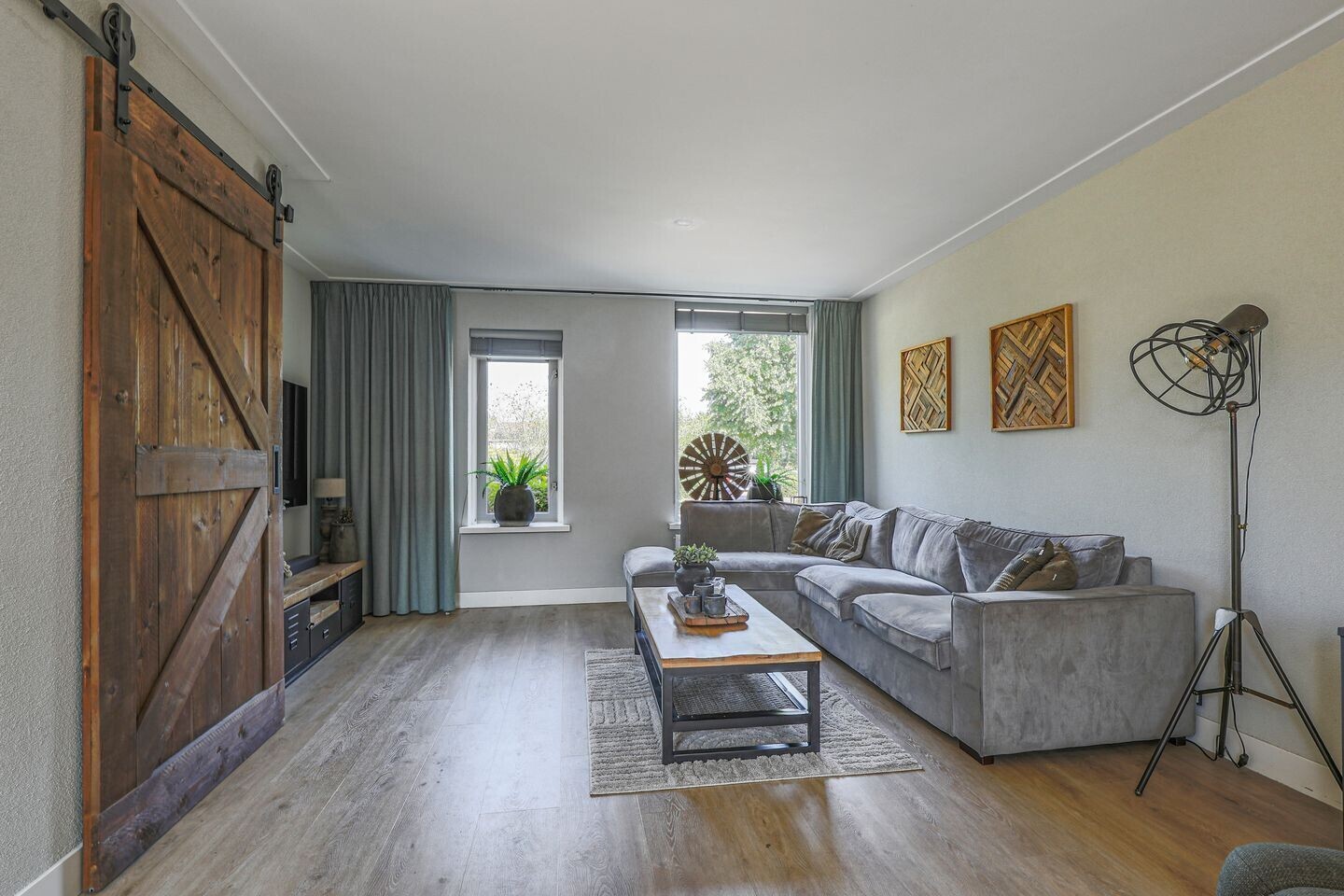 Tussenwoning te koop: Zeemanhof 5, Nijkerk