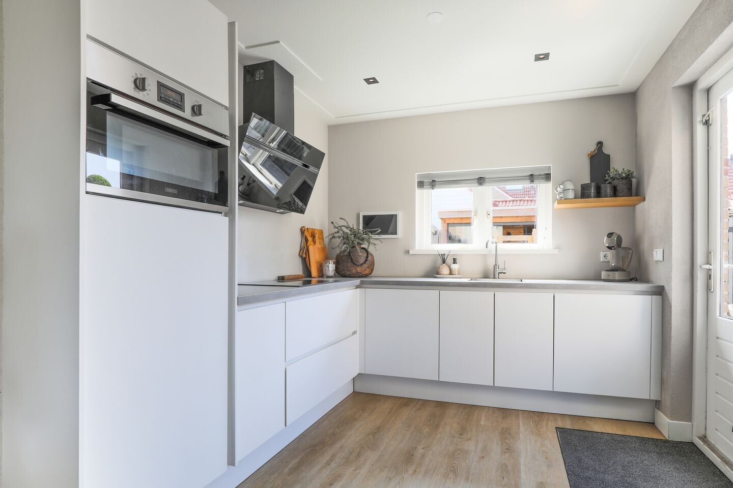 Tussenwoning te koop: Zeemanhof 5, Nijkerk