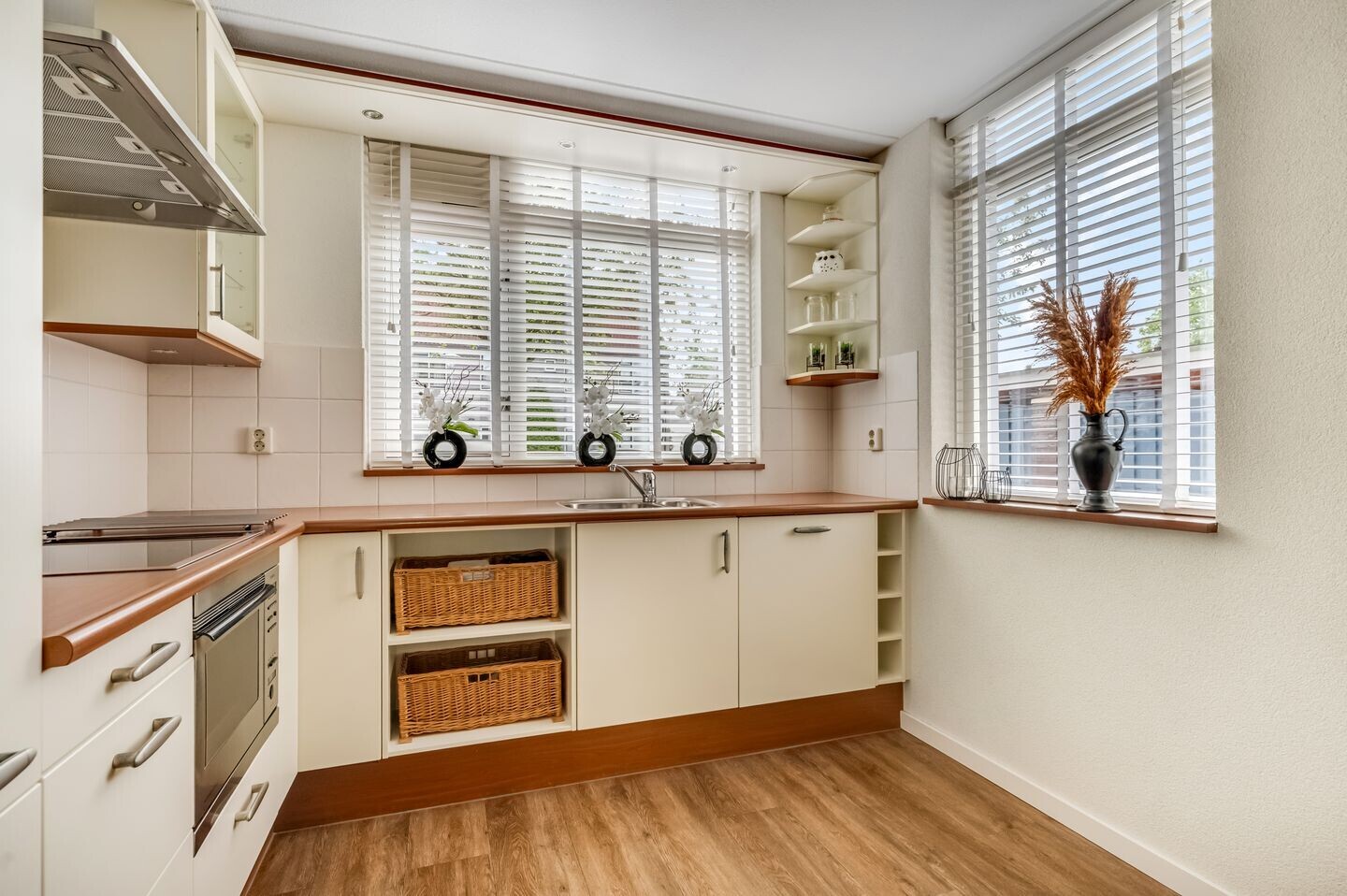 Hoekwoning te koop: Husselmansgoed 53, Nijkerk