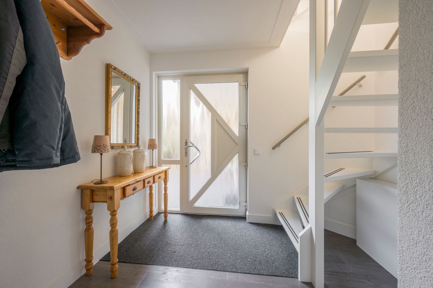 Tussenwoning te koop: Veldkers 16, Nijkerk