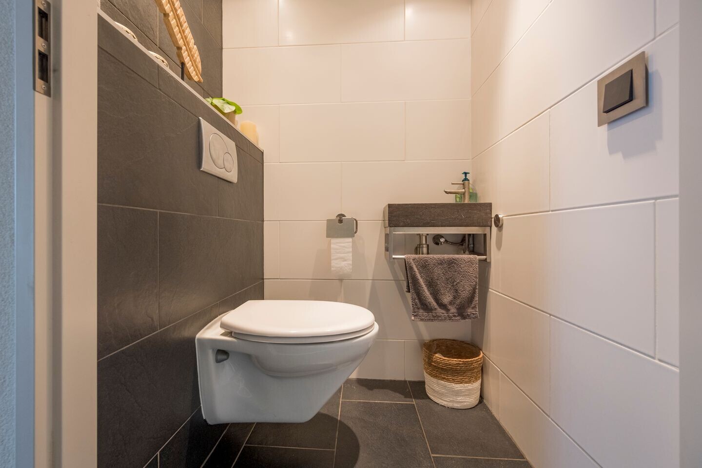 Hoekwoning te koop: Gentiaan 2, Nijkerk