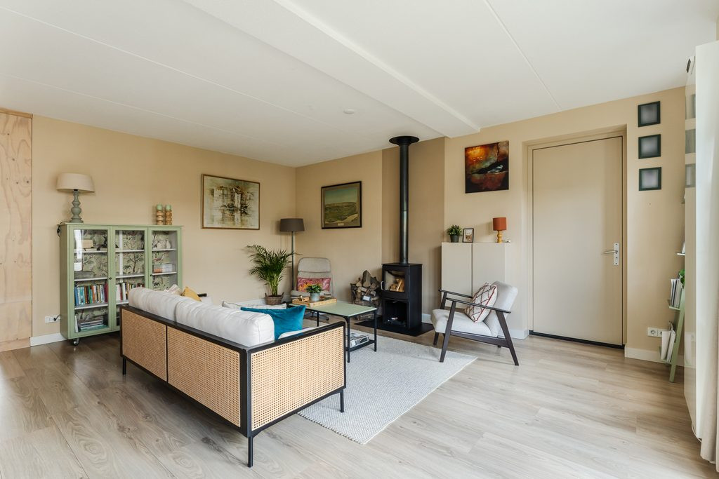 Hoekwoning te koop: Zijdevlinder 117, Nijkerk