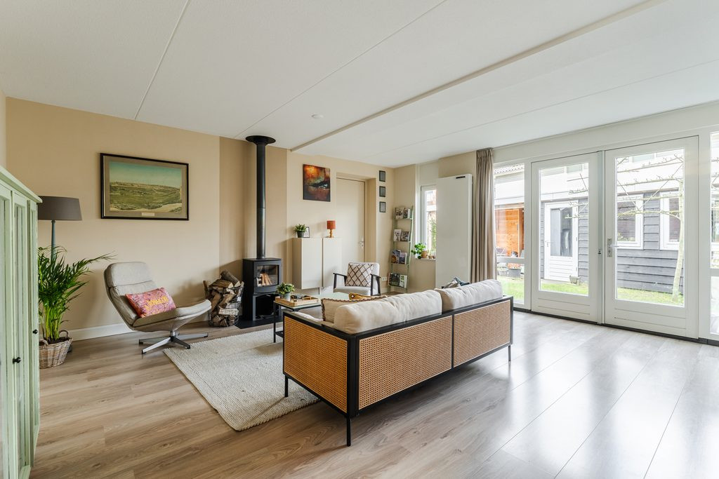Hoekwoning te koop: Zijdevlinder 117, Nijkerk