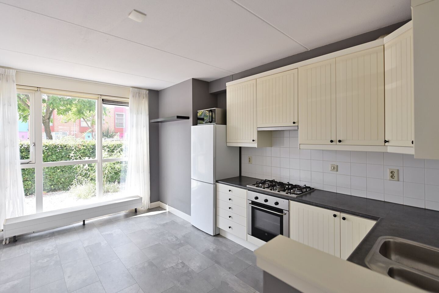 Tussenwoning te koop: Kombuis 129, Nijkerk