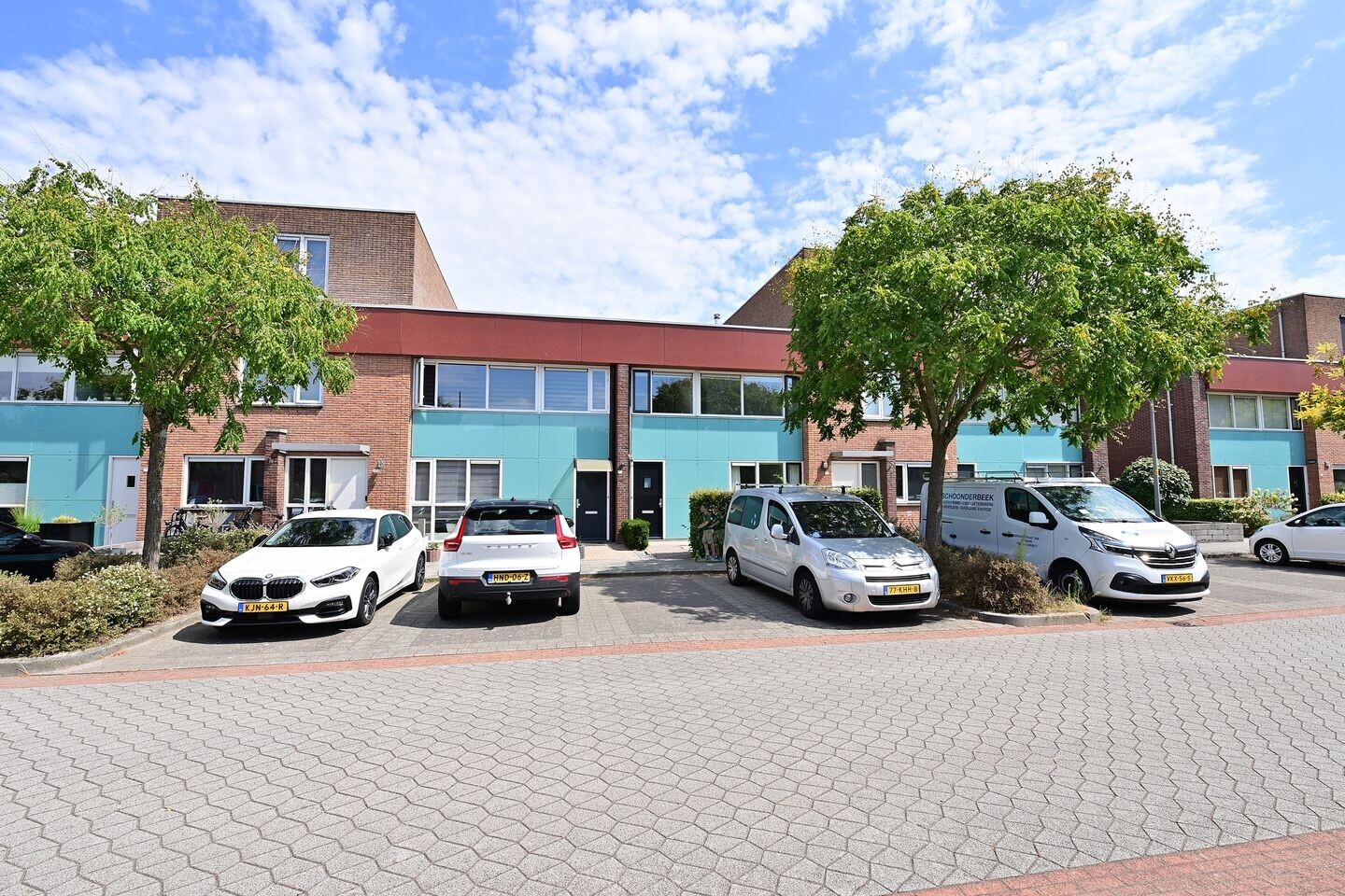 Tussenwoning te koop: Kombuis 129, Nijkerk