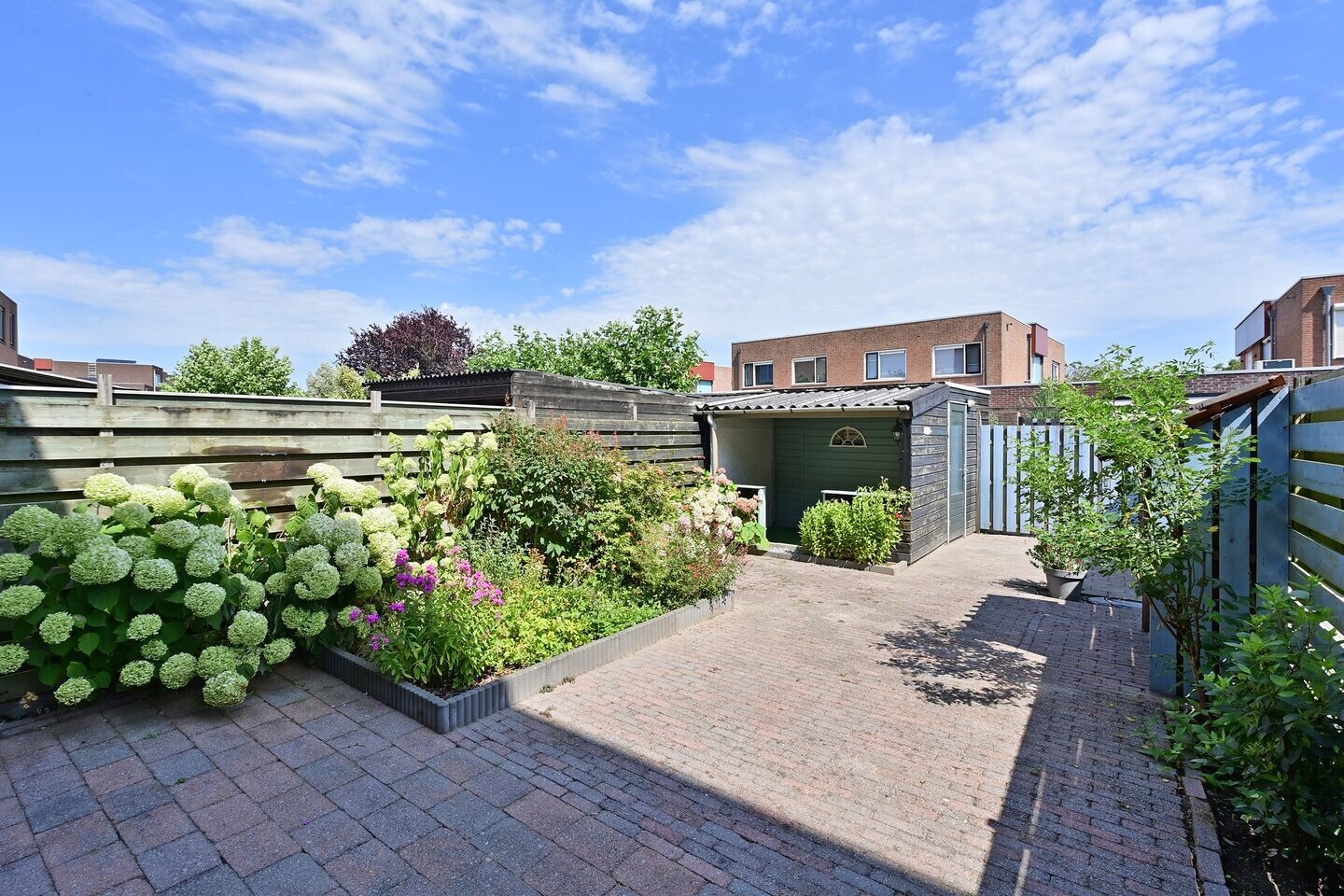 Tussenwoning te koop: Kombuis 129, Nijkerk