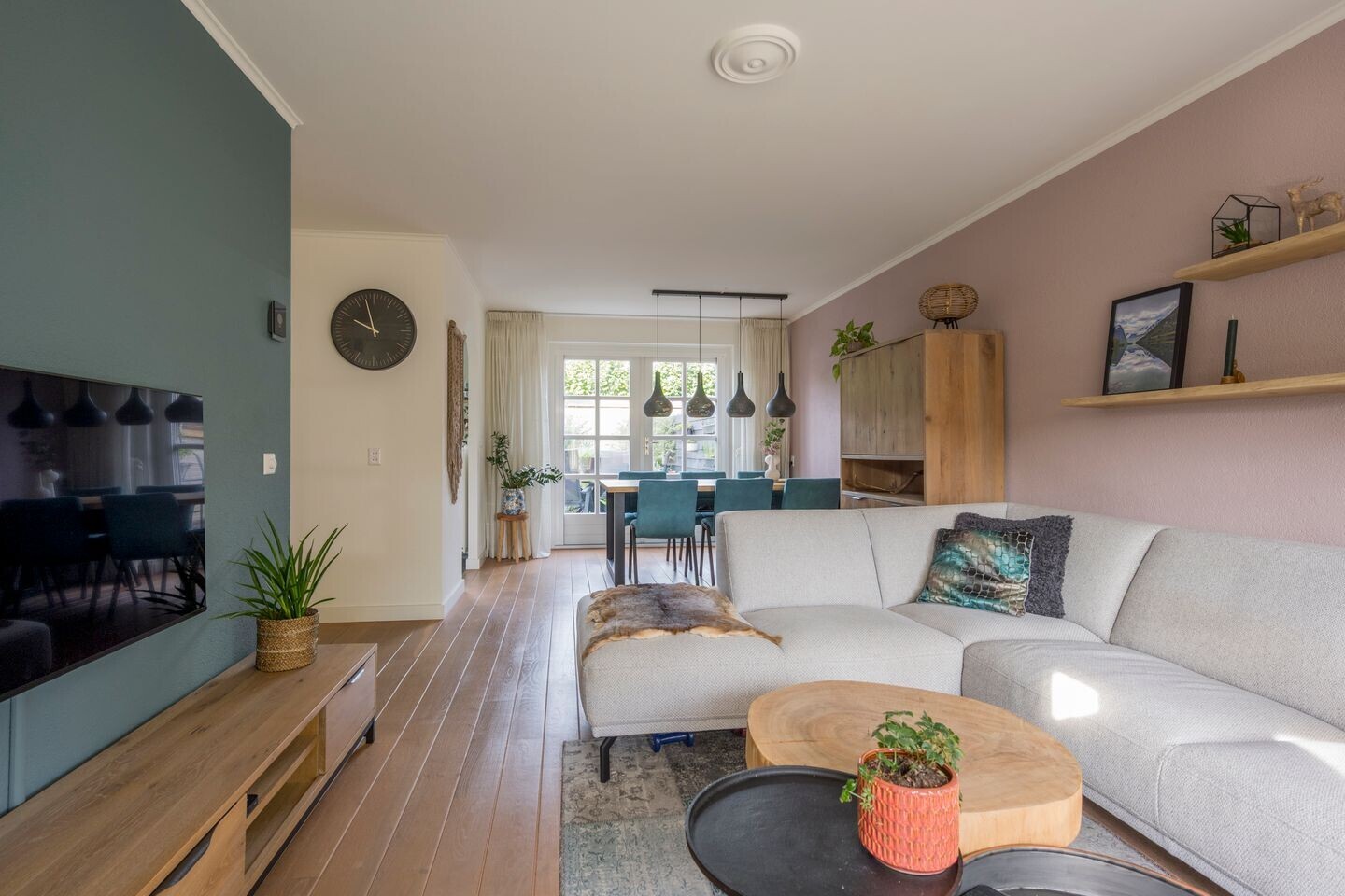 Tussenwoning te koop: Corlaerstraat 11, Nijkerk