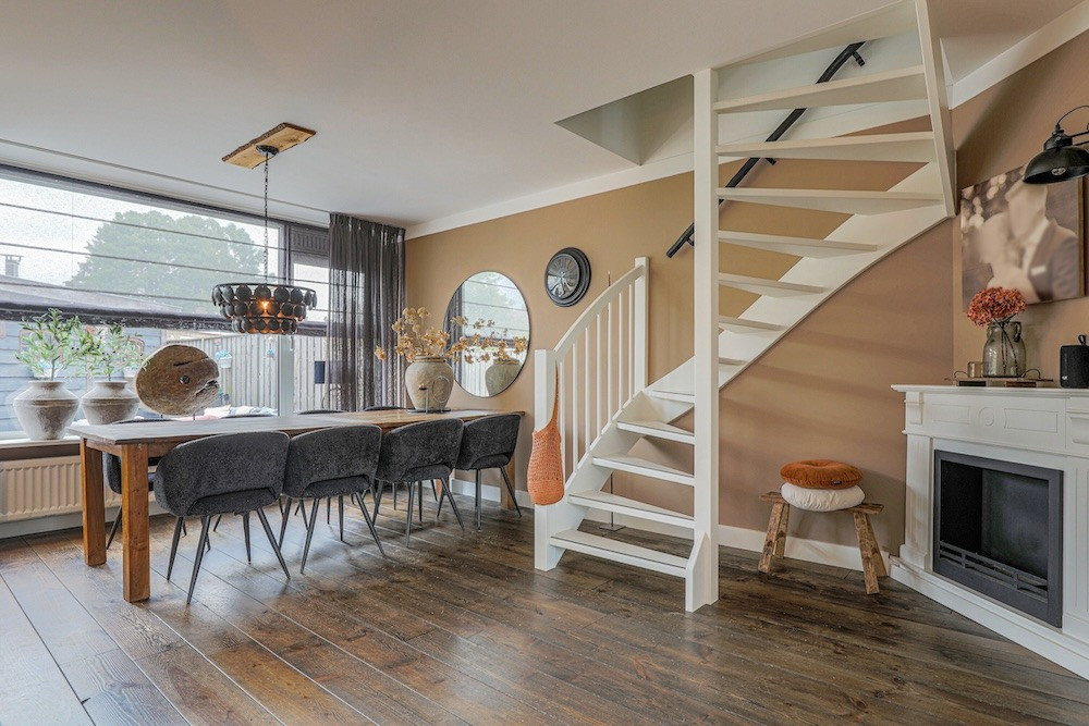 Tussenwoning te koop: Nassaulaan 31, Hoevelaken