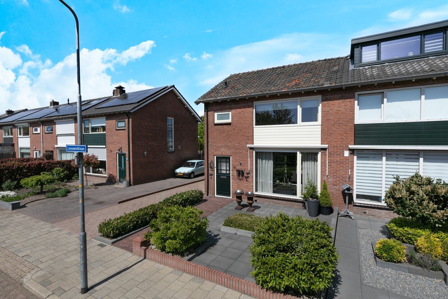 Hoekwoning te koop: Leeuweriklaan 18, Hoevelaken