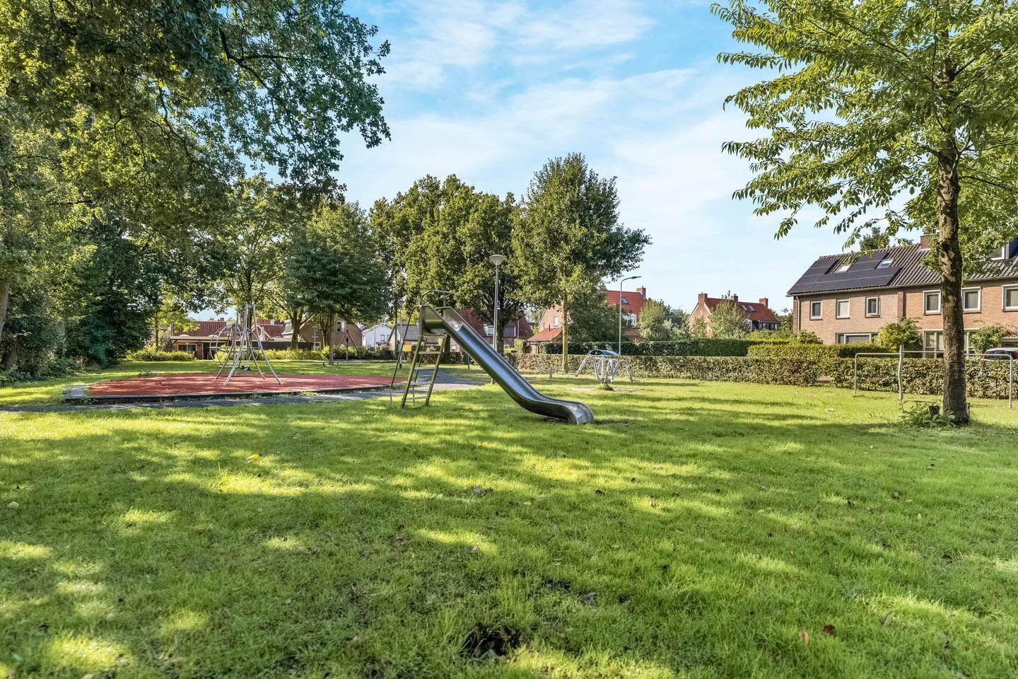 Tussenwoning te koop: van Lyndenlaan 55, Hoevelaken