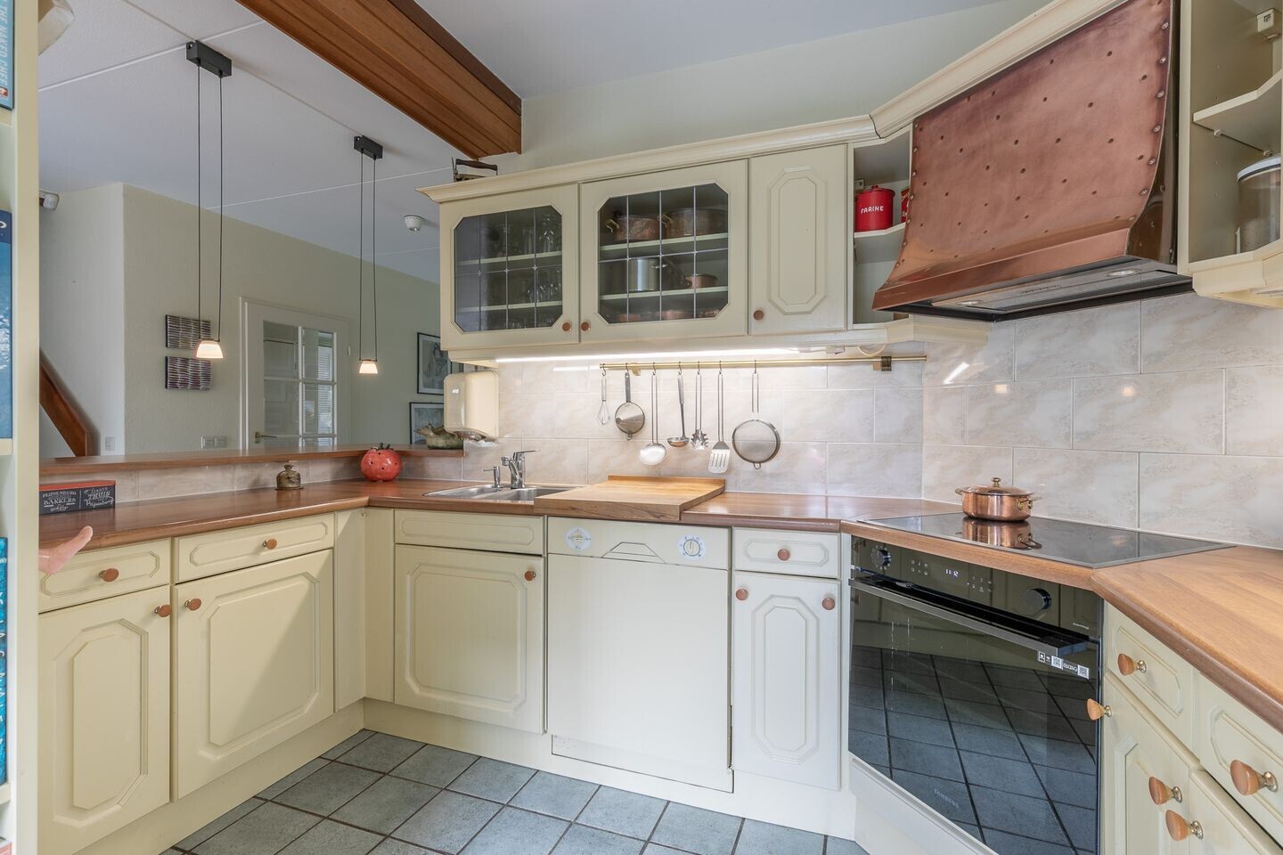Hoekwoning te koop: Pastoorakker 23, Hoevelaken
