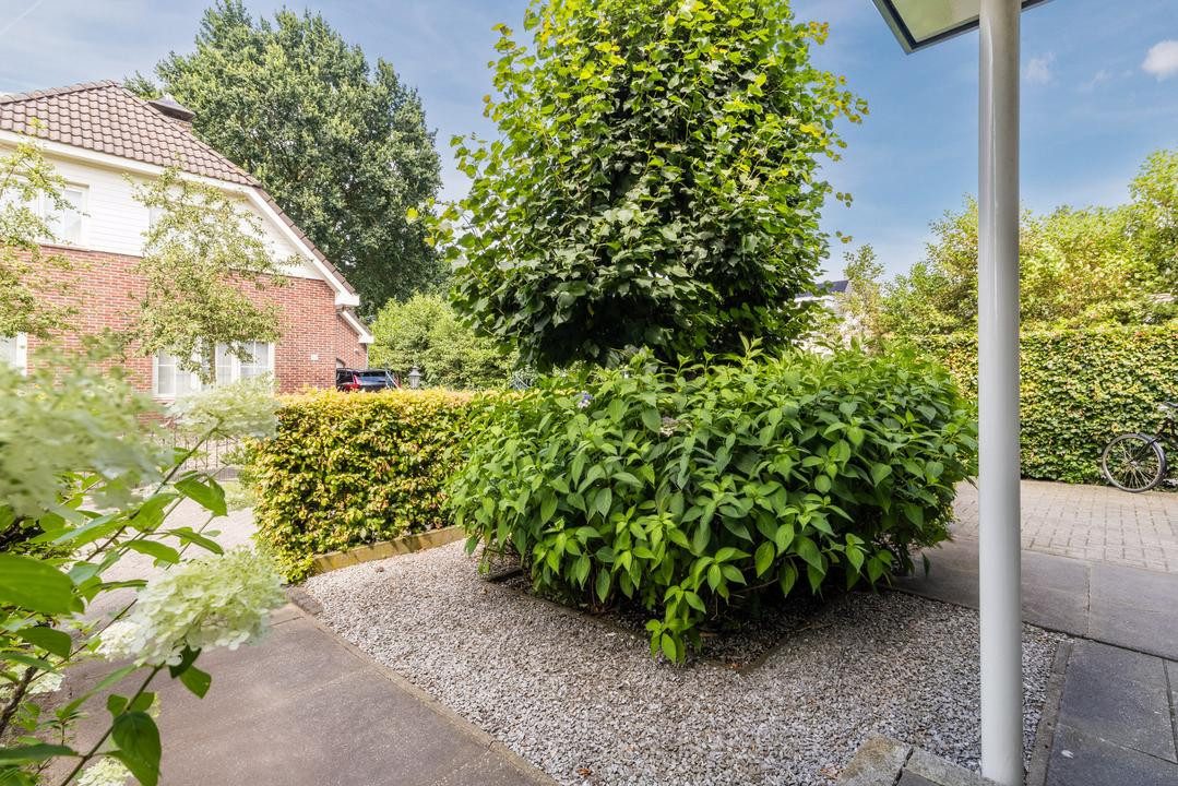 Twee-onder-één-kap te koop: Doorniksland 10, Hoevelaken