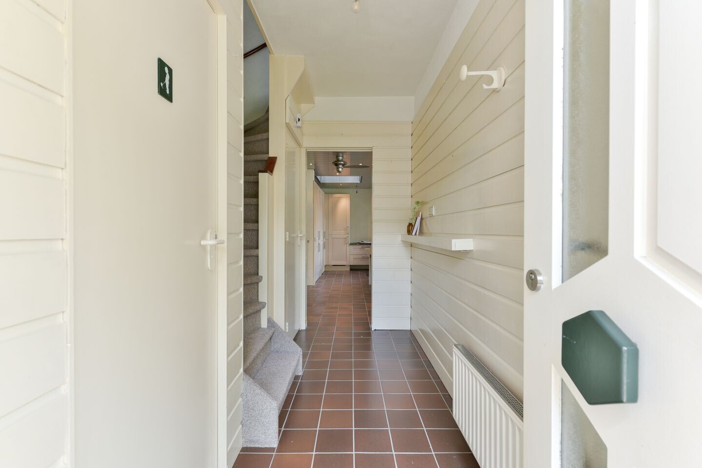 Tussenwoning te koop: Julianalaan 18, Hoevelaken