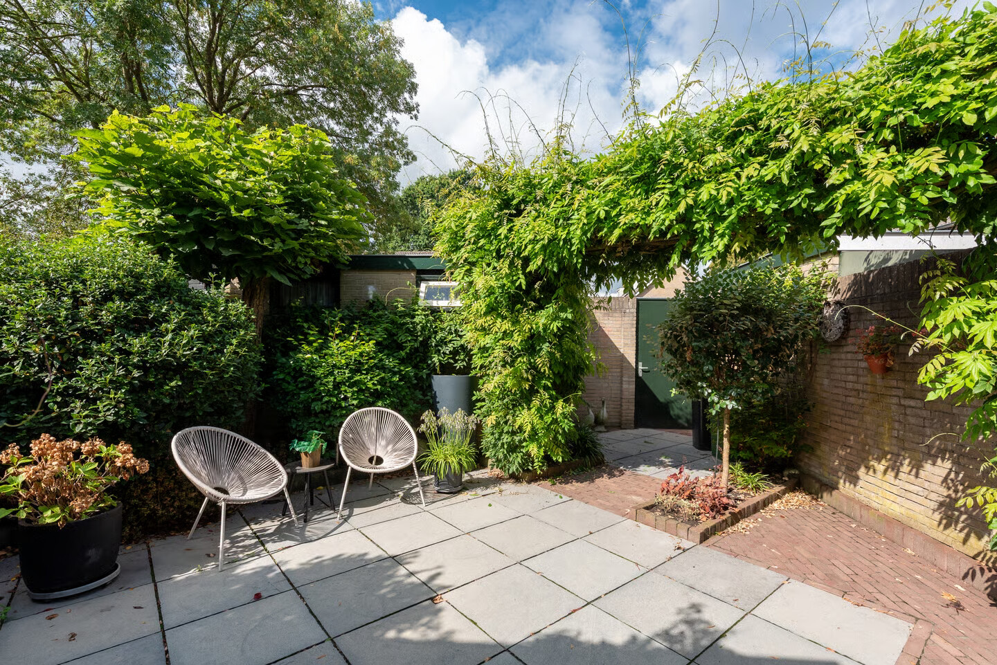 Tussenwoning te koop: Julianalaan 18, Hoevelaken