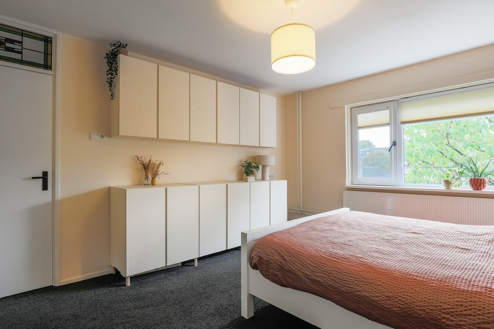 Hoekwoning te koop: Julianalaan 30, Hoevelaken