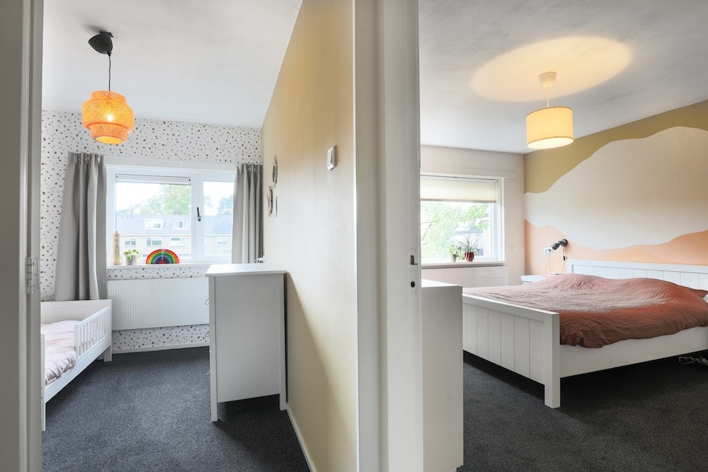 Hoekwoning te koop: Julianalaan 30, Hoevelaken