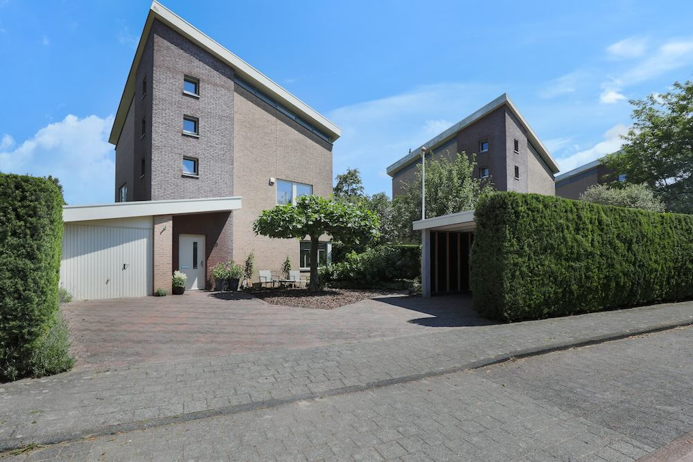 Vrijstaande woning te koop: Dr. F.W. Klaarenbeeksingel 69, Hoevelaken