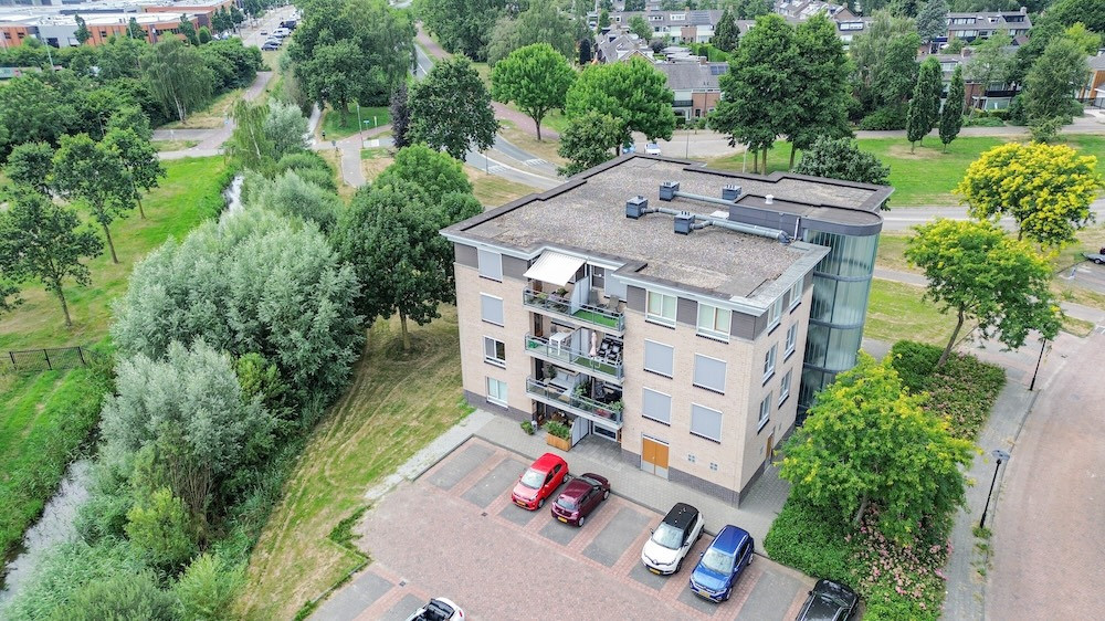 Appartement te koop: Evert van der Veerlaan 8, Hoevelaken