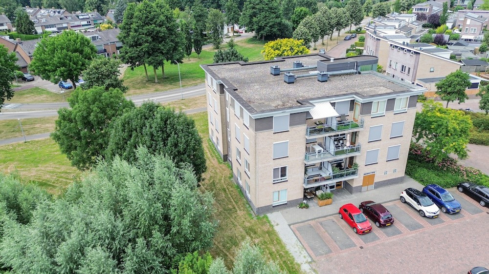 Appartement te koop: Evert van der Veerlaan 8, Hoevelaken