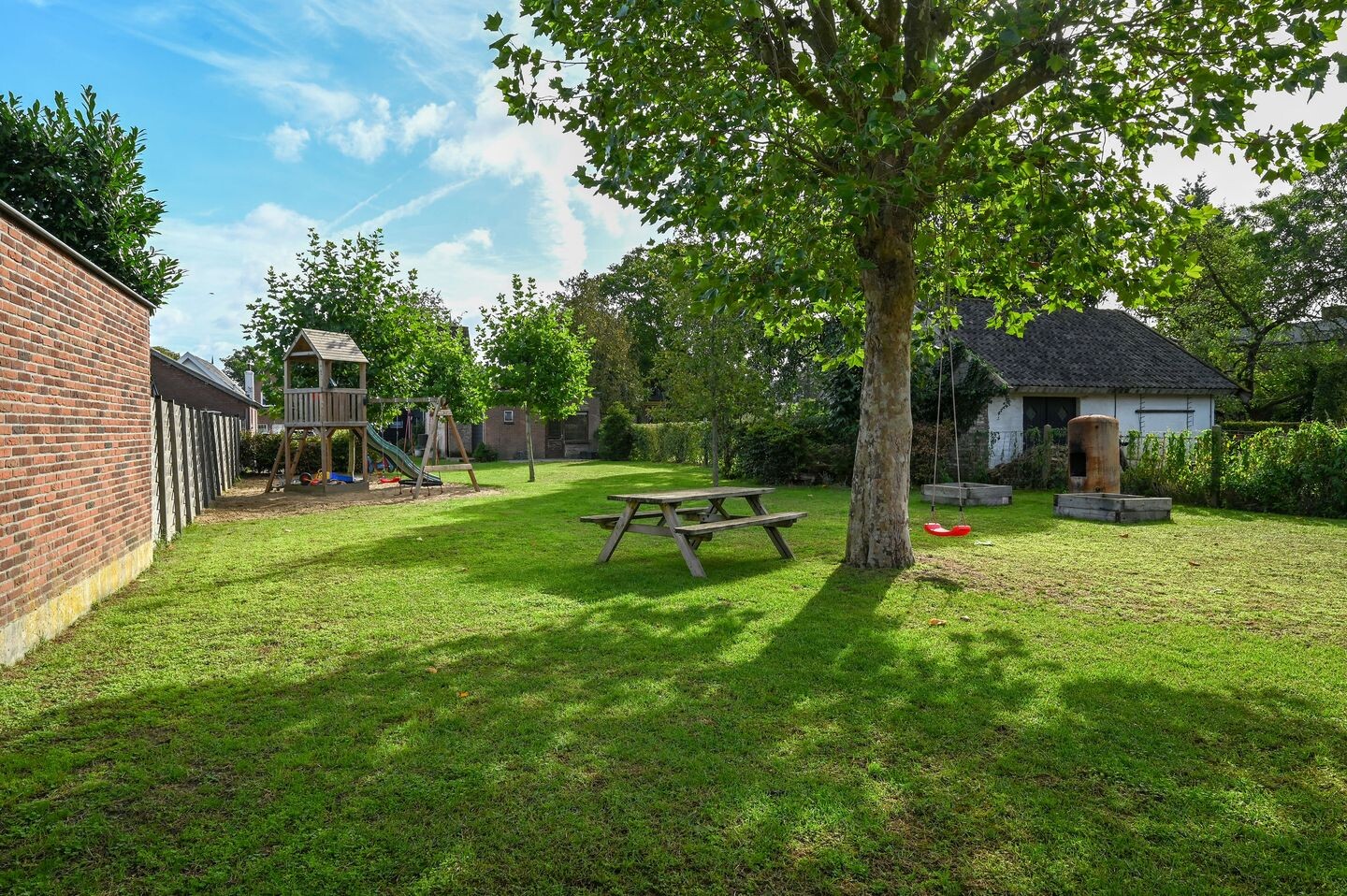 Twee-onder-één-kap te koop: Weverstraat 9, Putten