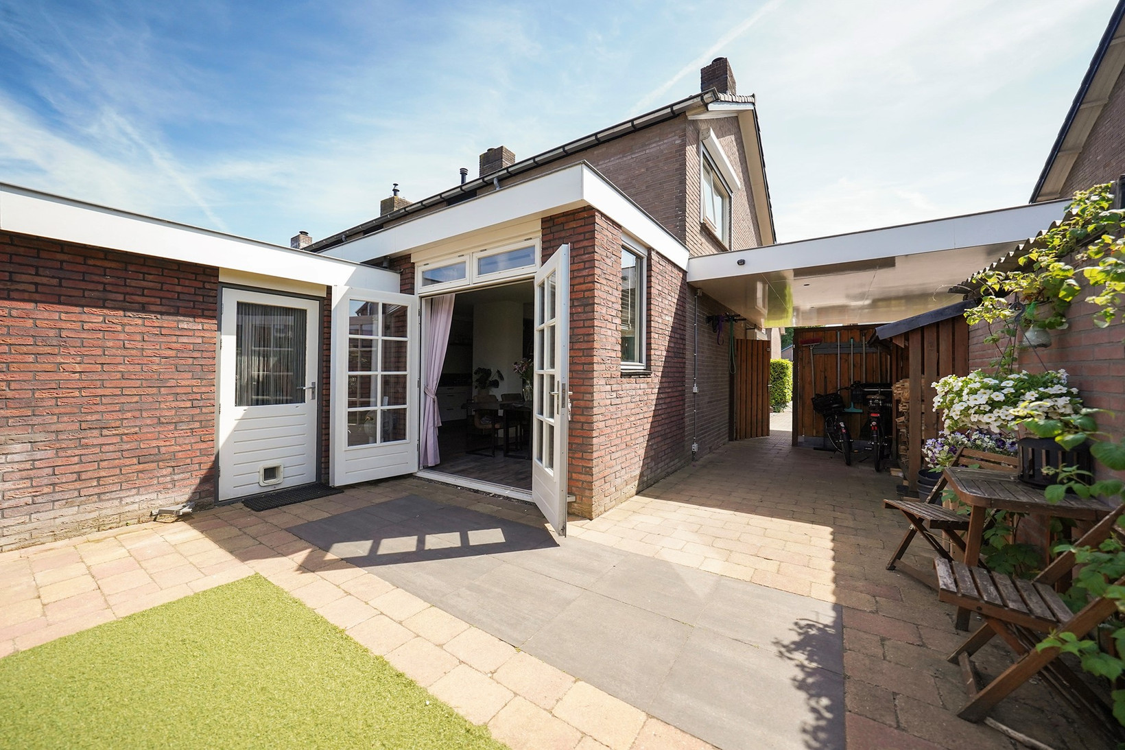 Hoekwoning te koop: Mauritsstraat 17, Putten