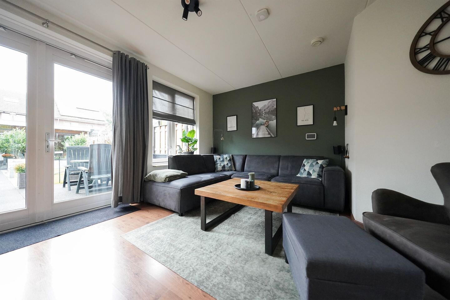 Tussenwoning te koop: Mennestraat 70, Putten