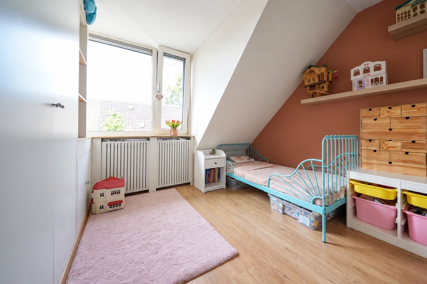Tussenwoning te koop: Van Essenstraat 6, Putten