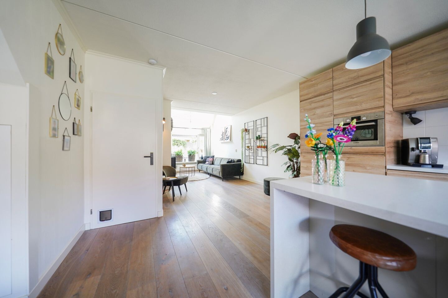 Tussenwoning te koop: Van Essenstraat 6, Putten