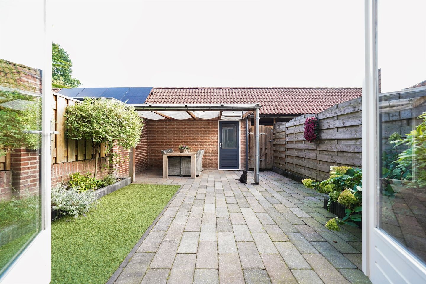 Tussenwoning te koop: Van Essenstraat 6, Putten