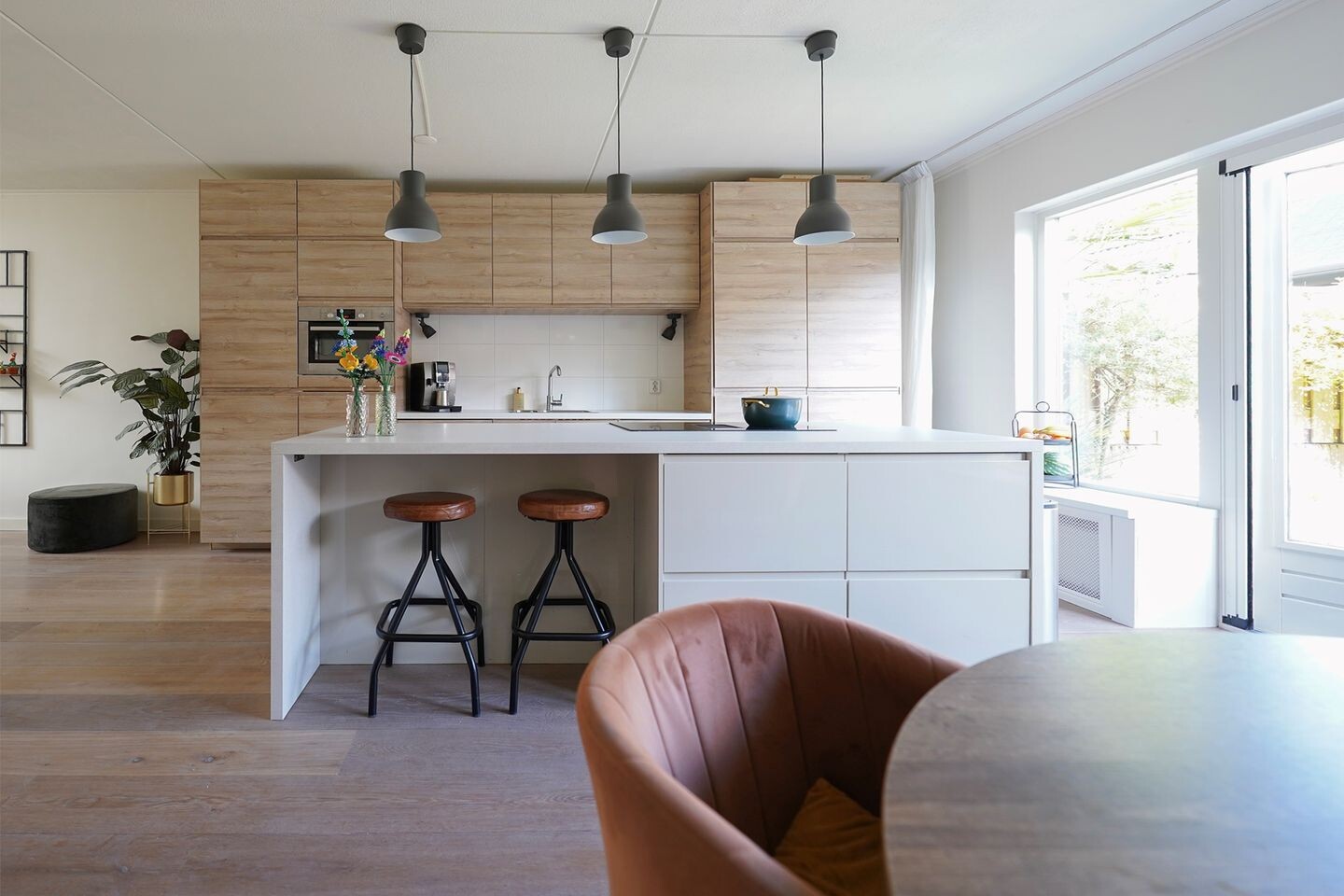 Tussenwoning te koop: Van Essenstraat 6, Putten