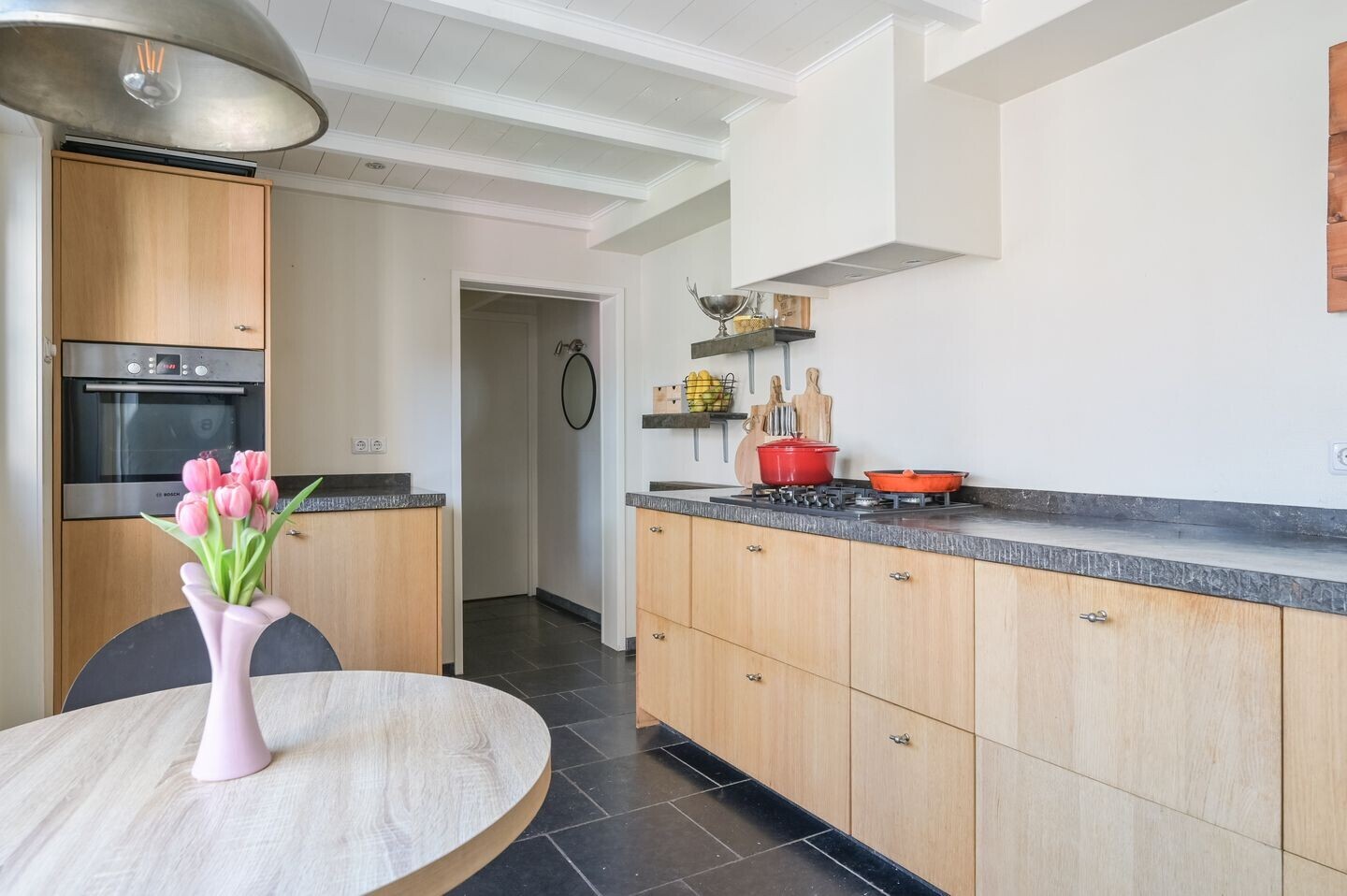 Tussenwoning te koop: Beukenlaan 1, Garderen
